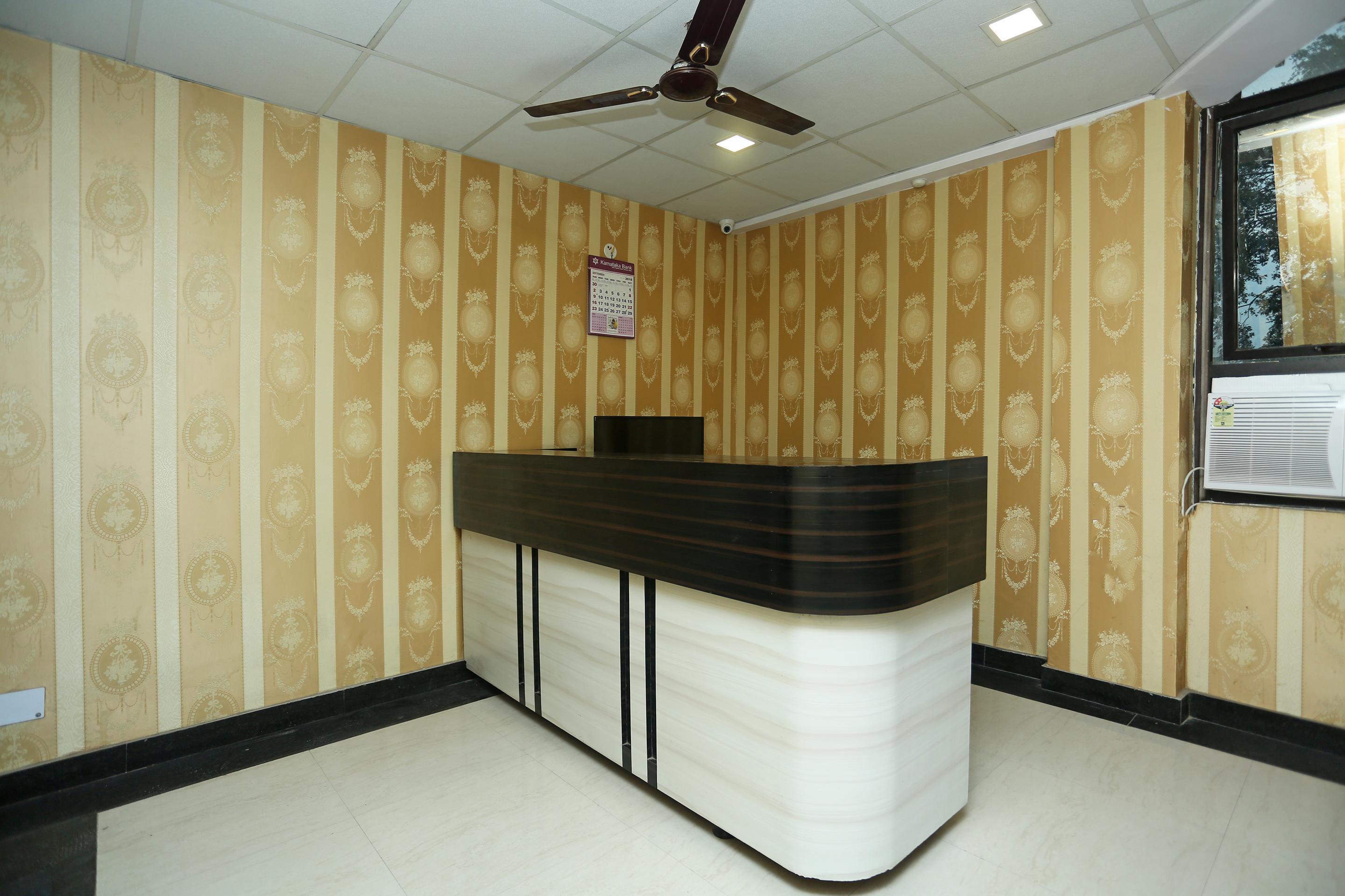 Oyo Hotel Satyam Swagat Jawalapur Exterior photo