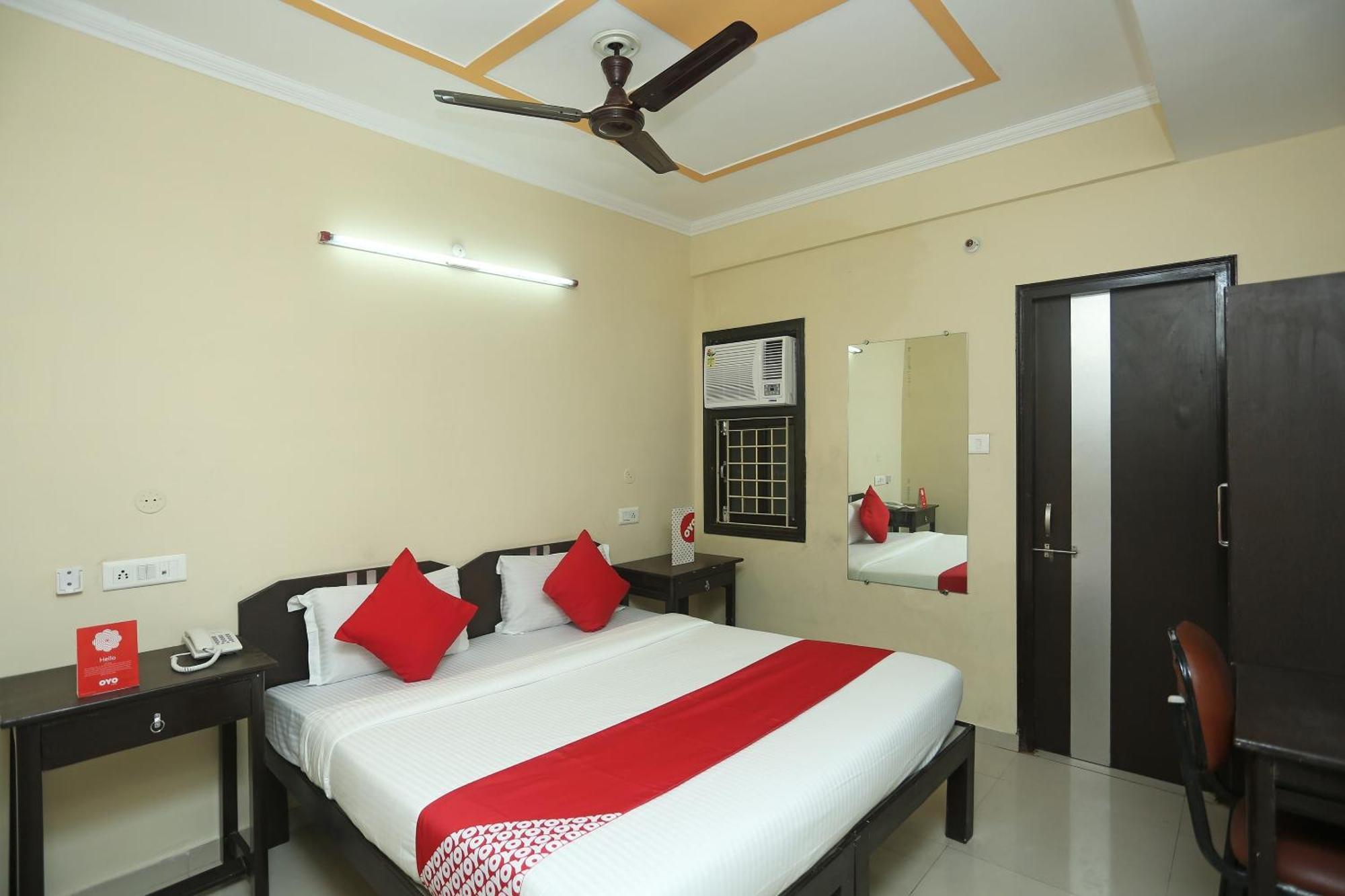 Oyo Hotel Satyam Swagat Jawalapur Exterior photo