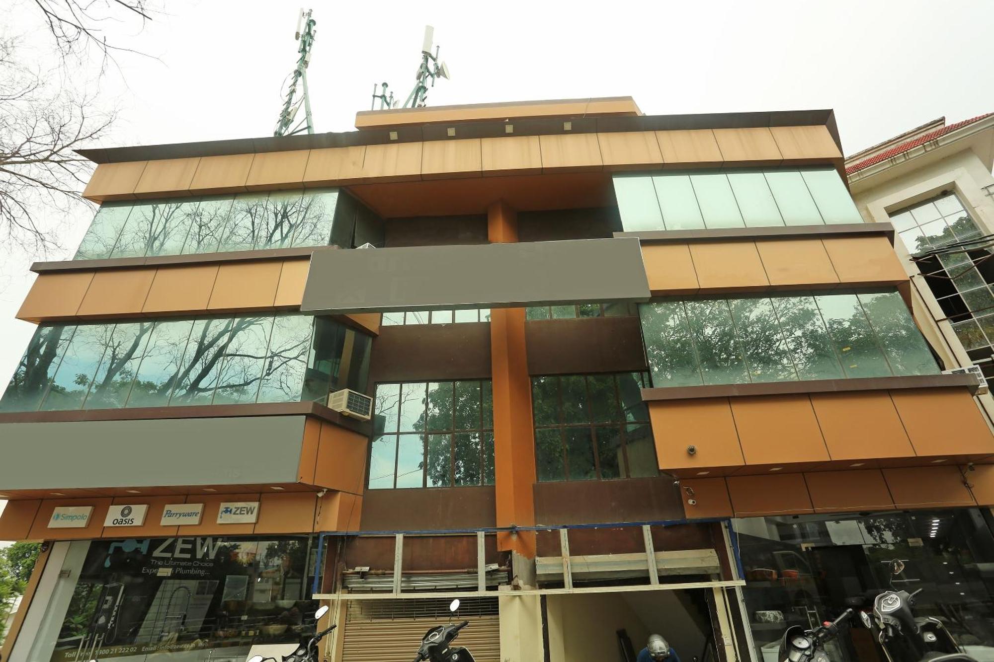 Oyo Hotel Satyam Swagat Jawalapur Exterior photo